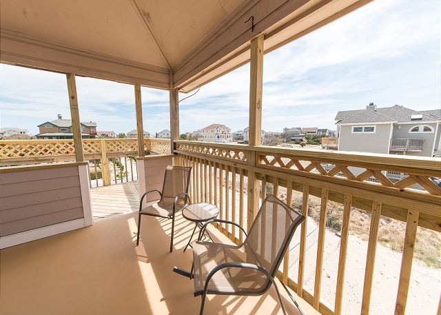 screened-porch-nauti-gulls